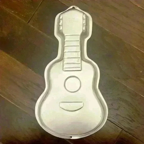 Wilton Other - COPY - Wilton Cake pan, guitar.
